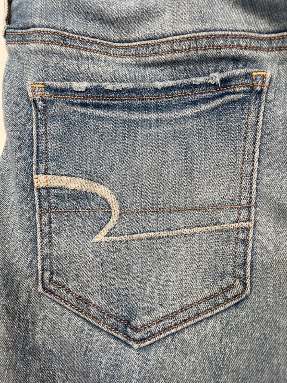 American Eagle - light blue Super Super Stretch X Woman’s Jeans, size 12 Short - Picture 3 of 7